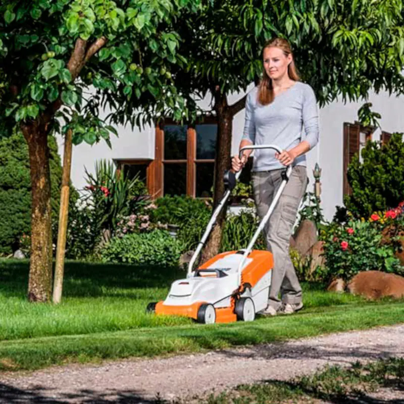 STIHL RMA 235 (без АКБ и ЗУ) аккумуляторная газонокосилка STIHL RMA 235 (без АКБ и ЗУ) аккумуляторная газонокосилка