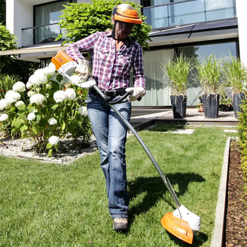 STIHL FSA 65 (без АКБ и ЗУ) аккумуляторный триммер STIHL FSA 65 (без АКБ и ЗУ) аккумуляторный триммер